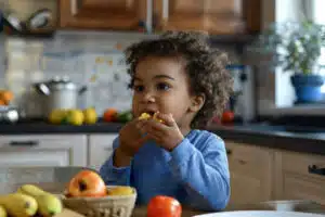 Conheça a importância da alimentação infantil